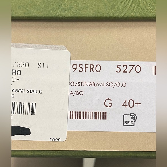 Gucci White Leather Embellished Lip Ace Sneakers - Picture 16 of 16